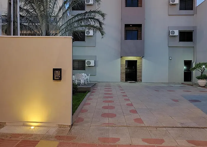 Paradise Hotel